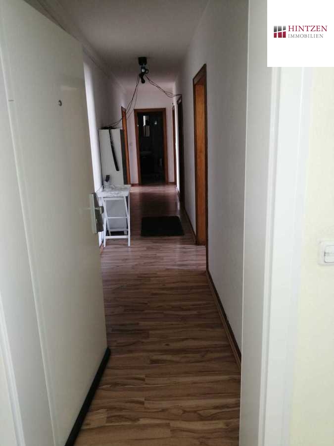 Wohnung 2.OG Rechts Mehrfamilienhaus M�nchengladbach