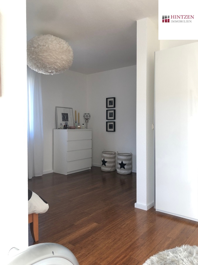 Schlafzimmer mit Ankleide Einfamilienhaus Grevenbroich