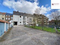 Bild (c0243b39e4820b6dd220f6ad9c7fc736): Seltene Gelegenheit. 10 Familienhaus mit Innenhof und 5 Garagen in M�nchengladbach.