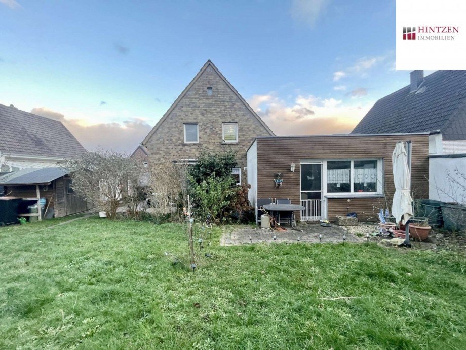 Ansicht Garten Einfamilienhaus Grevenbroich
