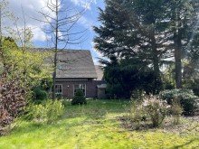Garten F�r Gartenliebhaber individuelle Doppelhaush�lfte in J�chen.