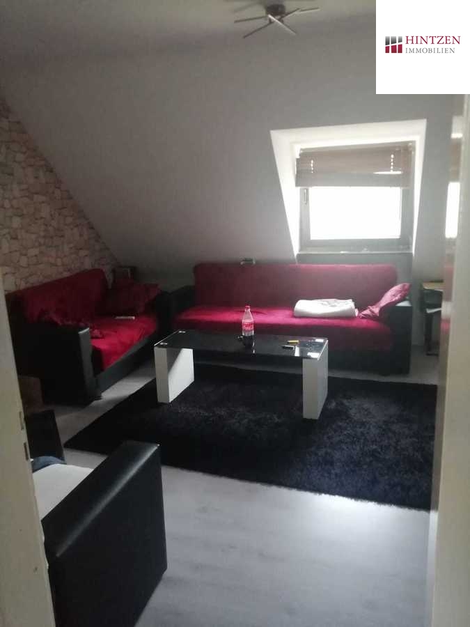 Wohnung DG Links Mehrfamilienhaus M�nchengladbach