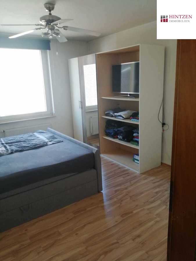 Wohnung 2.OG Rechts Mehrfamilienhaus M�nchengladbach