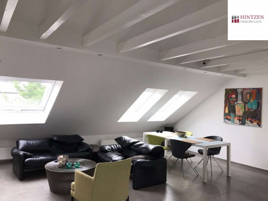 Wohnraum Dachgeschosswohnung Grevenbroich