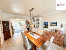 Esszimmer (Wohnung EG) Zweifamilienhaus mit zwei Garagen nahe dem Rhein in Dormagen / St�rzelberg.