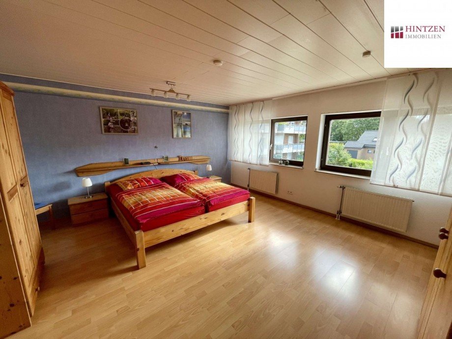 Gro�es Schlafzimmer Einfamilienhaus Grevenbroich