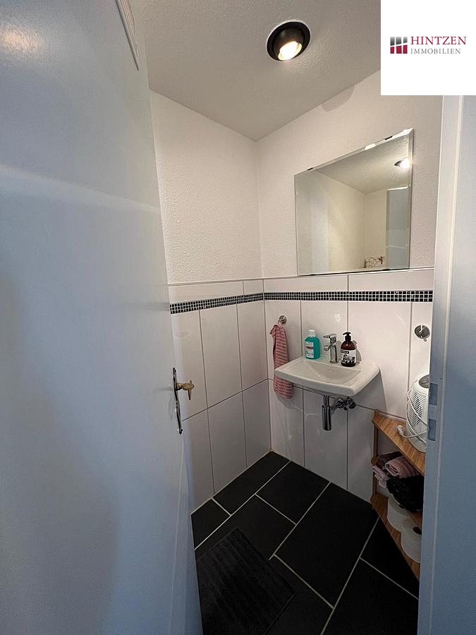 G�ste WC Dachgeschosswohnung Grevenbroich