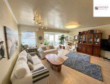 Wohnzimmer (Wohnung EG) Zweifamilienhaus mit zwei Garagen nahe dem Rhein in Dormagen / St�rzelberg.