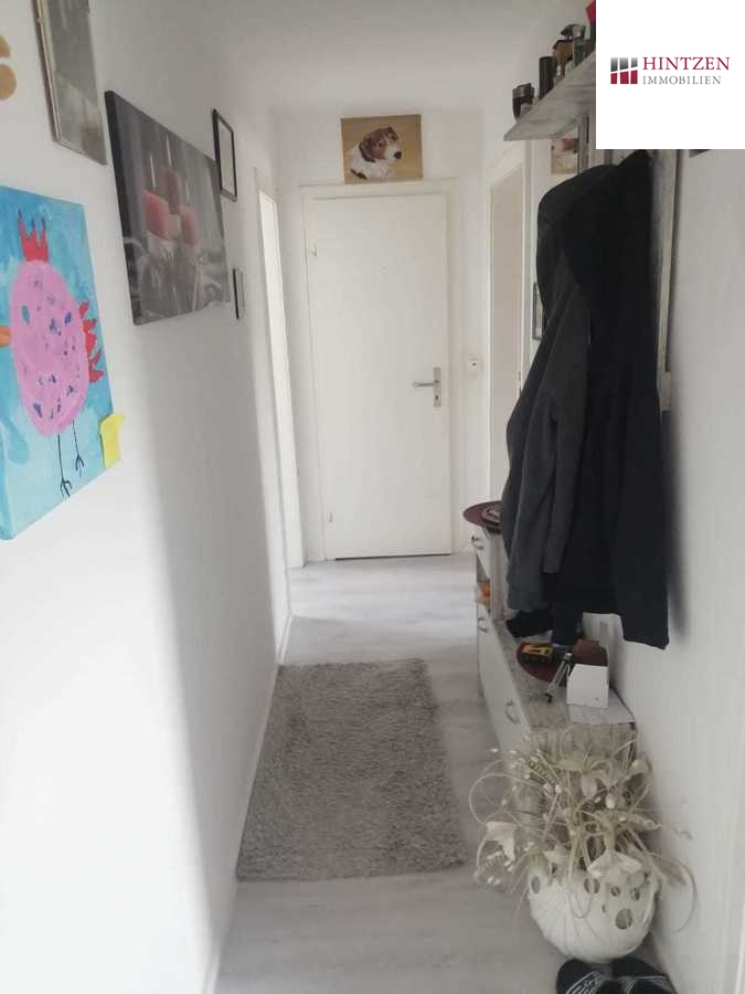 Wohnung DG Links Mehrfamilienhaus M�nchengladbach