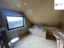 Badezimmer OG Gro�es Einfamilienhaus mit Garten und Garage in Bedburg