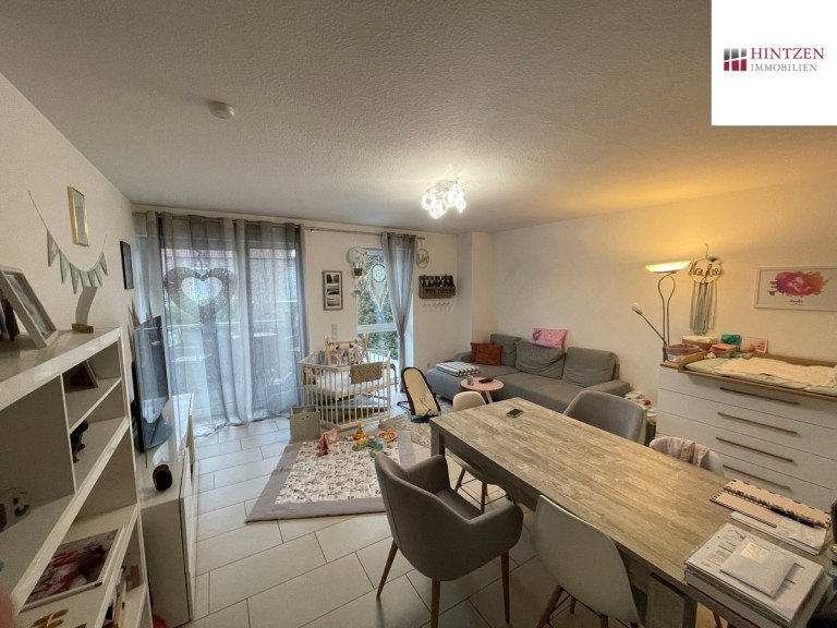 Wohnzimmer Grevenbroich Etagenwohnung Hochwertige 2-Zimmer Wohnung in zentraler Lage von Grevenbroich