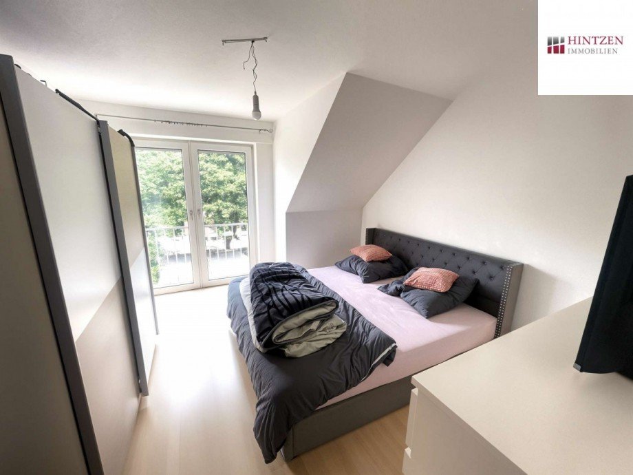 Schlafzimmer Dachgeschosswohnung Grevenbroich