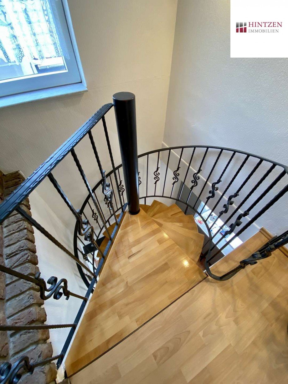 Treppe ins OG Einfamilienhaus Grevenbroich