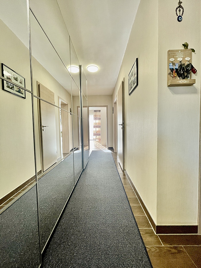 Flur 2 Etagenwohnung Bergheim