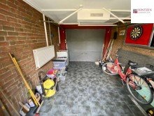 Garage Idyllisches Kernsaniertes Einfamilienhaus in Grevenbroich / Gustorf